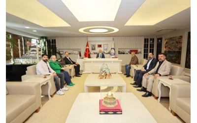  Şahinbey Belediye Başkanımız Sayın Mehmet Tahmazoğlu’nu ziyaret ettik. 29 Ekim – 2 Kasım tarihleri arasında düzenleyeceğimiz Gastronomi Festivali ile ilgili davetimizi ilettik.