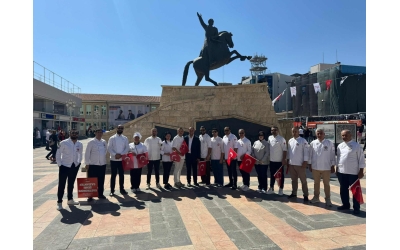 Festival esnafa ilaç oldu
